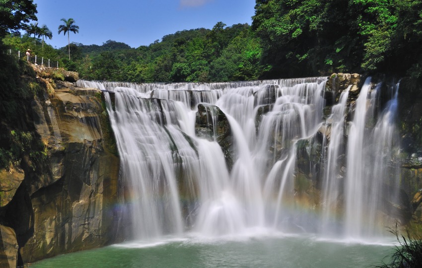 Yehliu, Jiufen & Pingxi Day Tour from Taipei